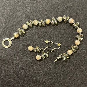 Bead Retreat bracelet and earrings